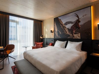 001-RED-Innsbruck-by-Tony-Gigov-Photography